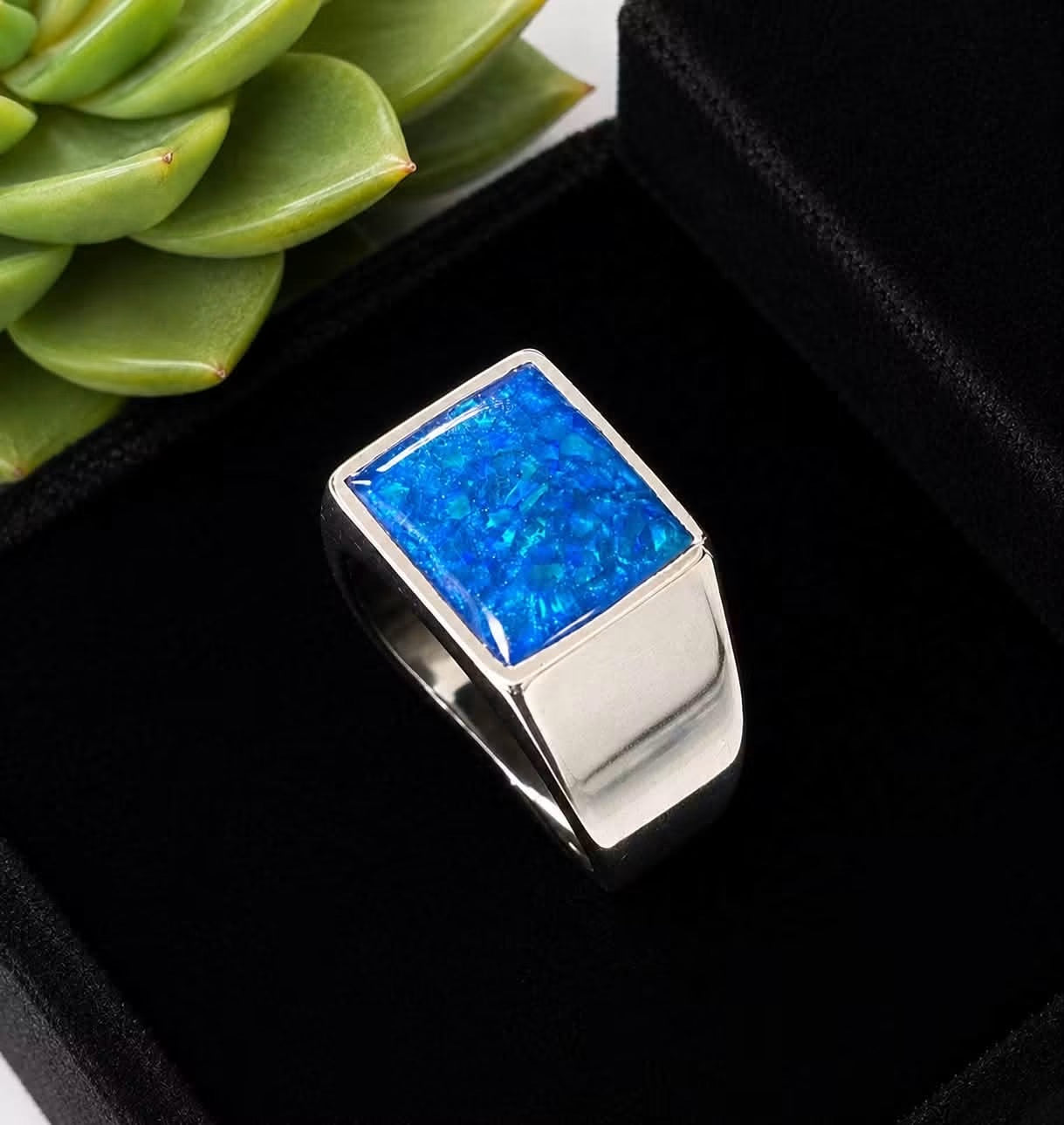 Men’s Memorial Signet Ring