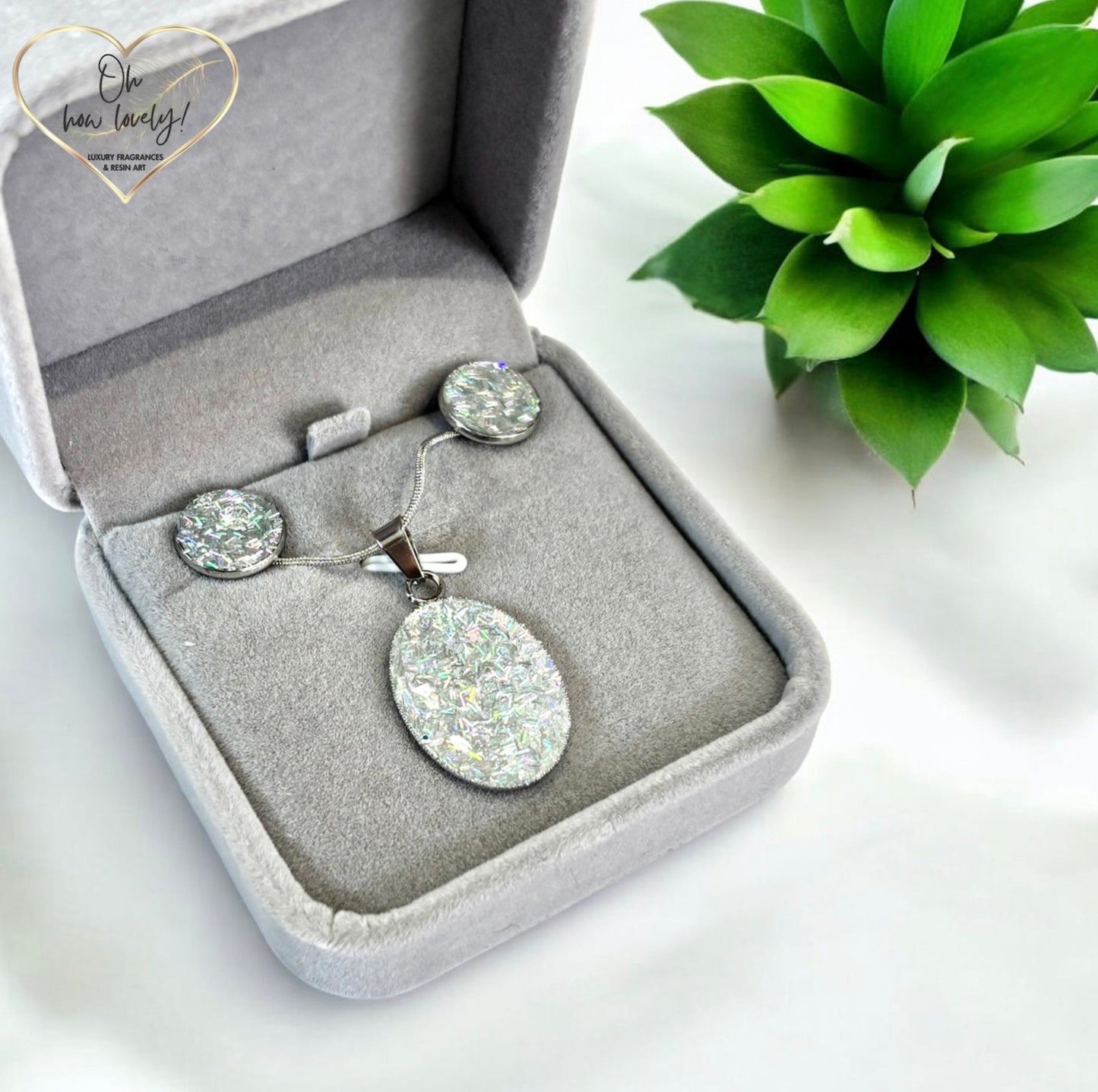 Sparkle Resin Necklace & Earrings Set