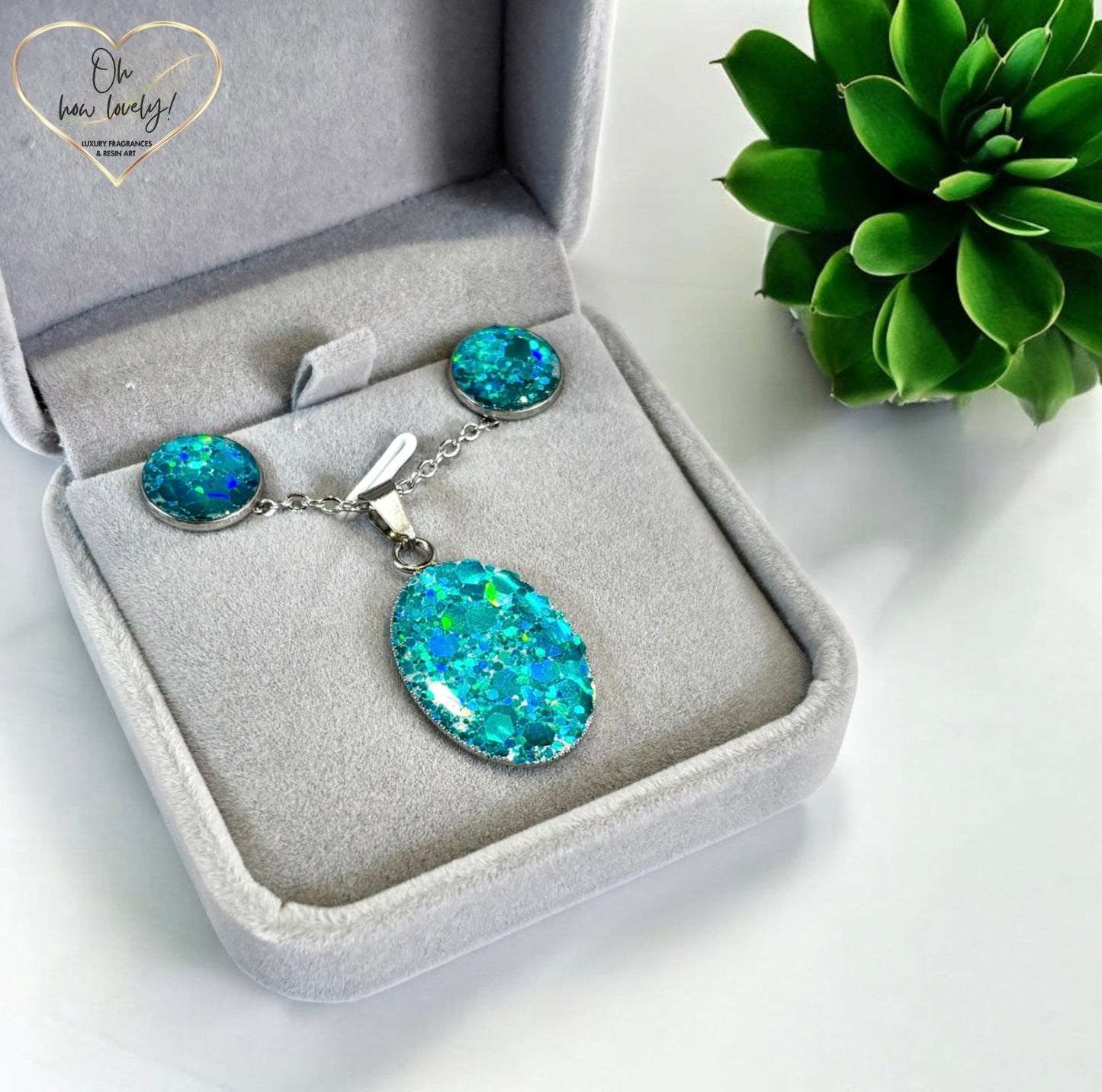 Sparkle Resin Necklace & Earrings Set